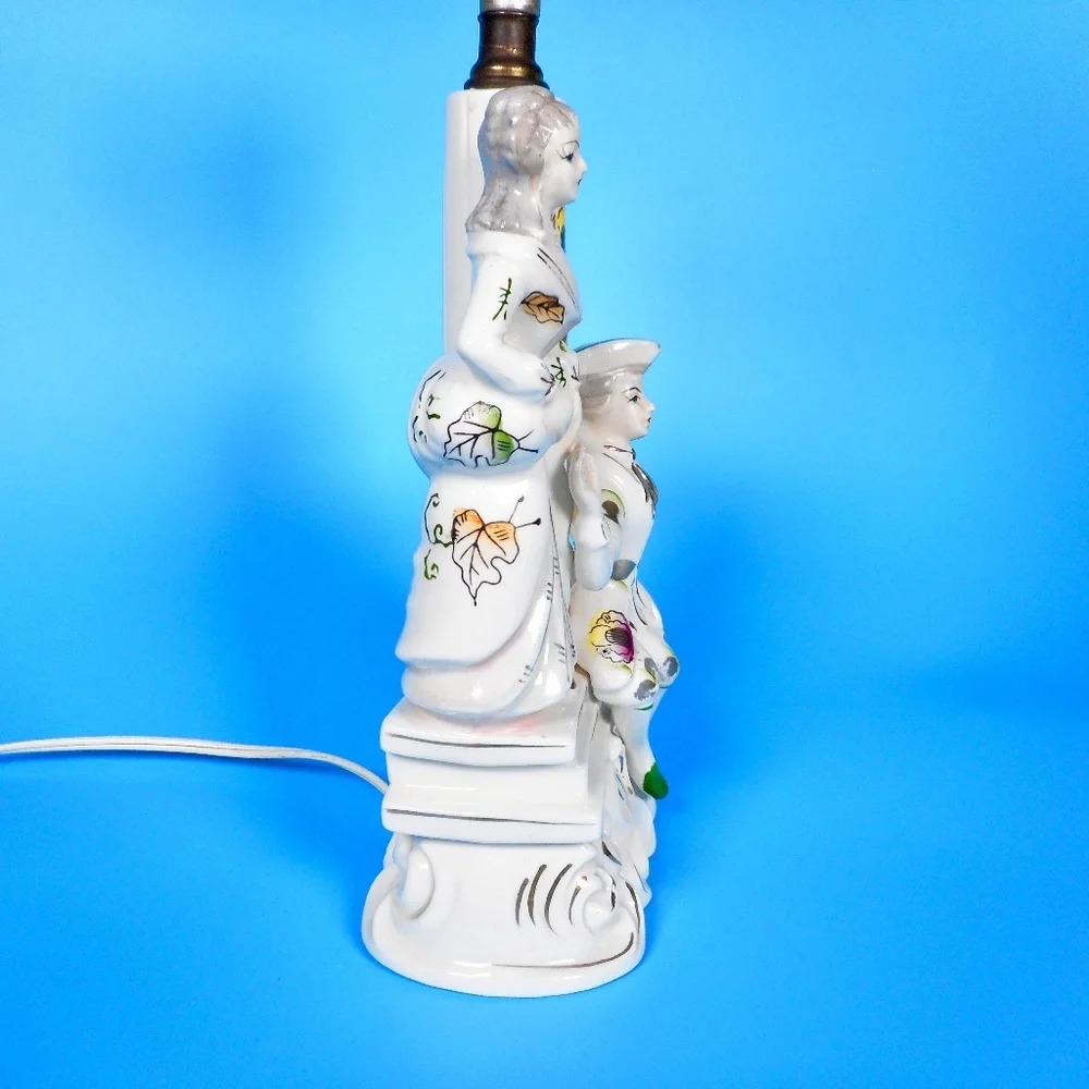 VTG 50s Porcelain Gold Gilded Boudoir Lamp Victorian Couple Courtship Steampunk